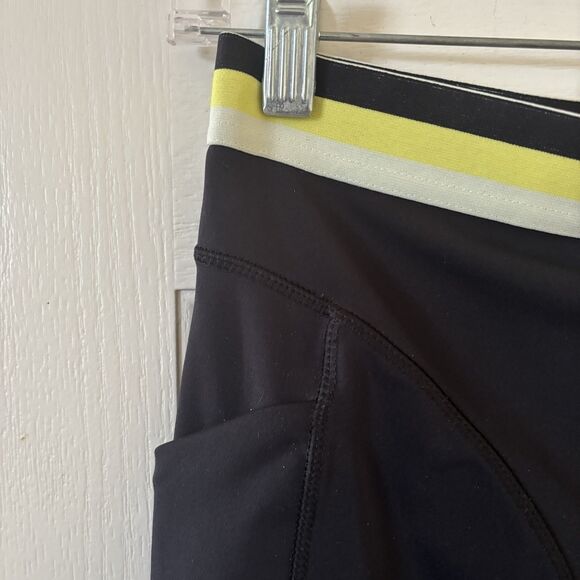Savage Fenty Womens Legging Size XS Black Yellow High Waist Yoga Athleisure Run - Picture 5 of 9